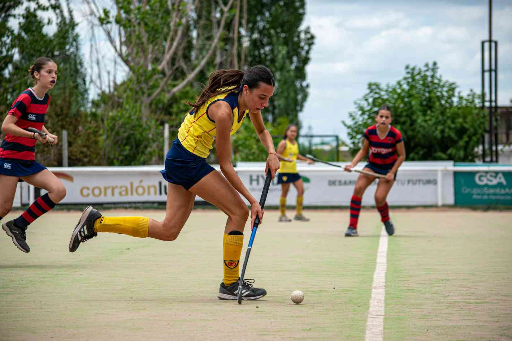 在线博弈世界_开云体育的机遇与挑战深度解析